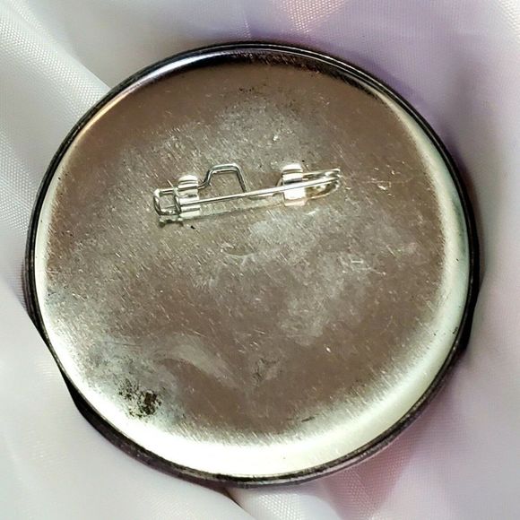 Vintage Disney Buttons Pins 90s Lot Rare Movie Disney Store lot of 4 Exclusive - Picture 4 of 10